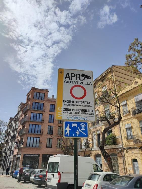 Plaza Del Carmen Leilighet Valencia Eksteriør bilde